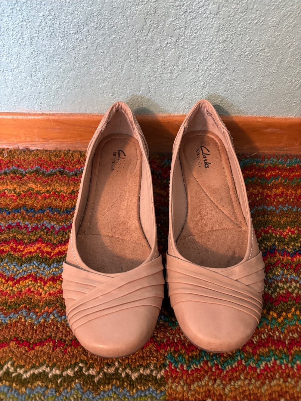Clarks Women's Bendables Propose Pixie Leather Flats, Beige, size 10 - fair - Picture 6 of 9